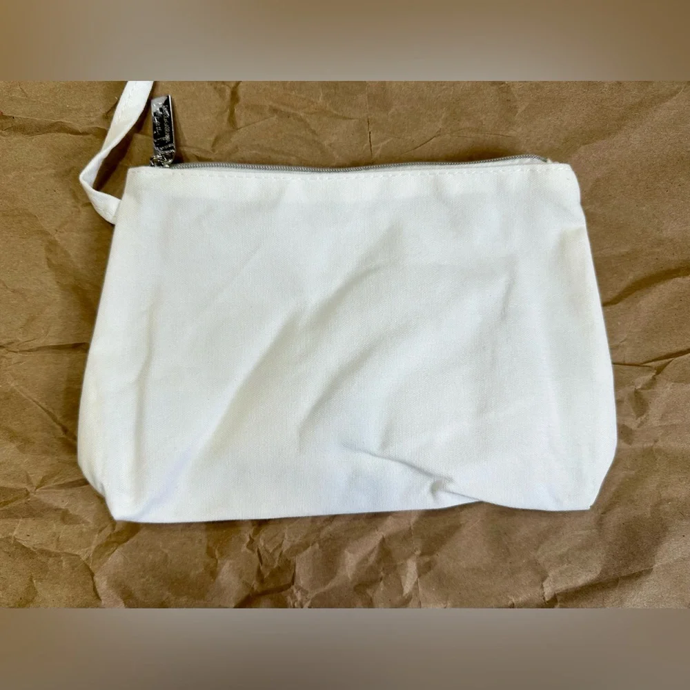 New Dolce & Gabbana Clear Tote with Blue Floral Trim and White Pouch - Picture 14 of 16